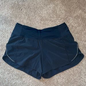 lululemon Women’s Black Running Shorts CA 35801 RN 106259 Size 8